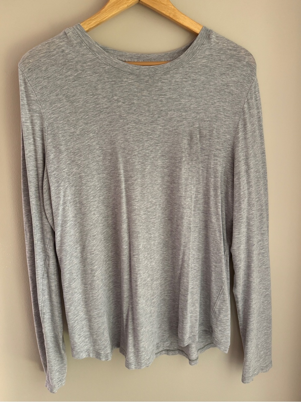 lululemon athletica Women's Long-Sleeve Crew Top - Heathered Gray